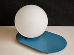 Fraaie vintage design bol op plateau tafellamp, Verzenden