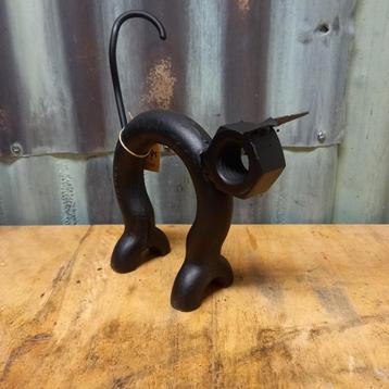 Metalen poes - ijzeren kat - upcycling - metal art beschikbaar voor biedingen