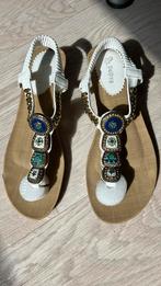 Zomerse sandalen maat 38 € 10,-, Ophalen, Zo goed als nieuw, Wit, Sandalen of Muiltjes