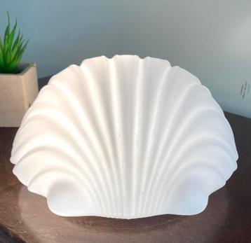 Vintage schelp lamp Glasshūtte Limburg opaline glas. beschikbaar voor biedingen