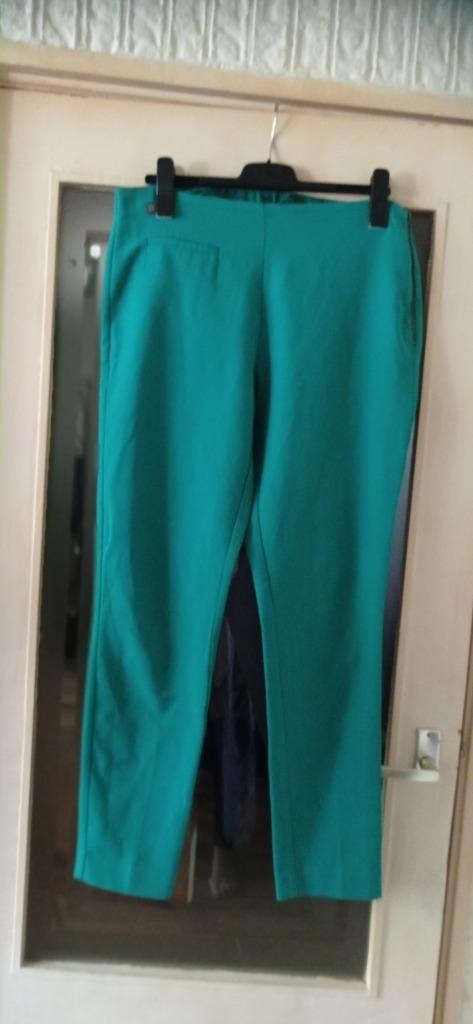 Mooie fel (appeltjes) groene broek van Didi, maat 38/40., Kleding | Dames, Broeken en Pantalons, Zo goed als nieuw, Maat 38/40 (M)