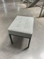 Vintage voetenbankje nieuwe bekleding jaren 50 60, Minder dan 50 cm, ., 2de hands, Nieuw