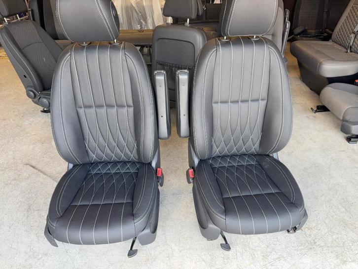 Twee voor stoelen met zwart leder voor Mercedes Vito W 447, Auto-onderdelen, Interieur en Bekleding, Mercedes-Benz, Nieuw, Ophalen