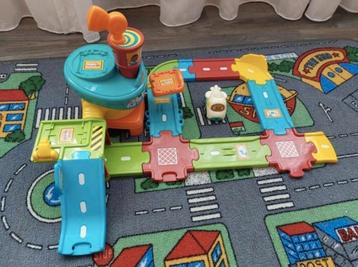 Toet toet auto's, vliegveld beschikbaar voor biedingen