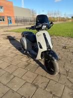 Vespa Sprint 80cc, Fietsen en Brommers, Scooters | Vespa, Ophalen of Verzenden, Zo goed als nieuw, Overige modellen