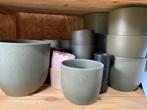 Stenen binnenpotten Intratuin – olijfgroen – set of los, Tuin en Terras, Bloempotten, Ophalen, Rond, Zo goed als nieuw, Aardewerk