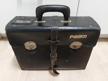 Vintage FRAM Chauffeurstas - Leer beschikbaar voor biedingen