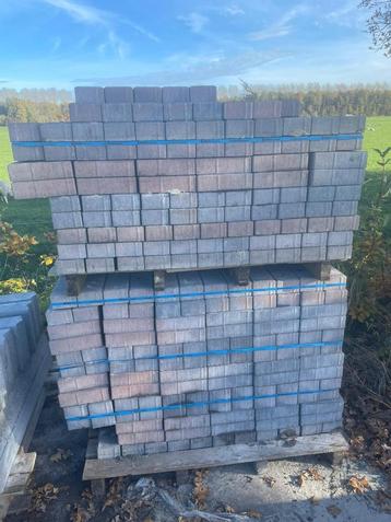 RESTPARTIJ Betonstraatsteen 6cm Oud Bruin beschikbaar voor biedingen