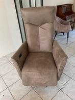 Seduto sta op stoel ( 1 jaar oud ), Huis en Inrichting, Ophalen, Zo goed als nieuw, Bruin, Overige materialen