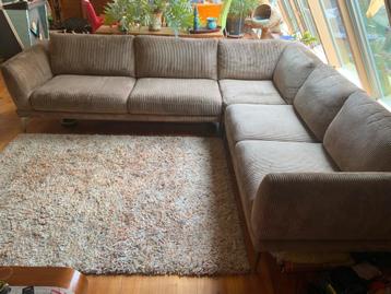 Hoebank ribstof - Bruin - 260x300 - Nette staat - Zitmaxx beschikbaar voor biedingen