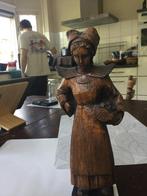 Hout (of hoit composiet) beeld vrouw klederdracht Frau Antje, Antiek en Kunst, Ophalen of Verzenden