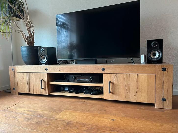 Massief Eiken TV Meubel van Goossens, Huis en Inrichting, Kasten | Televisiemeubels, Gebruikt, Minder dan 100 cm, 200 cm of meer