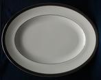 Wedgwood Metropolis - grote ovale serveerschaal, Ophalen of Verzenden, Wedgwood, Porselein, Schaal of Schalen