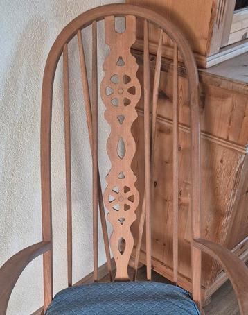 Vintage/Scandinavisch schommelstoel beschikbaar voor biedingen