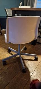 Witte bureaustoel - eenvoudig en functioneel, Huis en Inrichting, Bureaustoelen, Ophalen, Gebruikt, Wit, Bureaustoel
