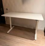 IKEA Bekant Bureau - elektrisch hoogte verstelbaar, Huis en Inrichting, Bureaus, Ikea, In hoogte verstelbaar, Ophalen of Verzenden