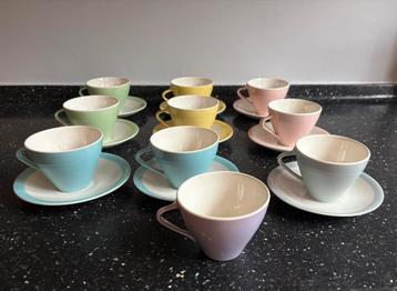 Kop en schoteltjes Boch Belgium pastel beschikbaar voor biedingen