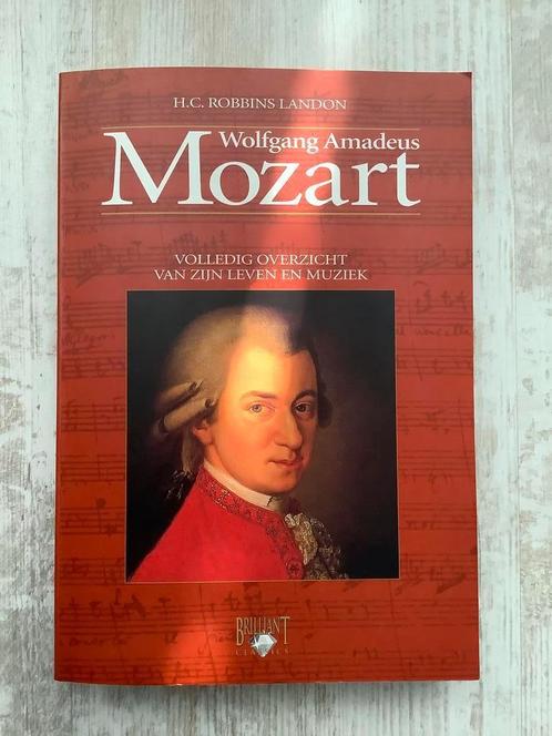 W.A.Mozart - volledig overzicht van zijn leven en muziek, Boeken, Muziek, Ophalen
