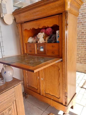 Secretaire antiek   beschikbaar voor biedingen