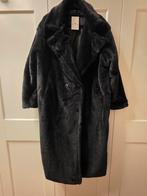 Zwarte Faux Fur Jas - Nieuw - 1 maat (tot 44), Kleding | Dames, Jassen | Winter, Ophalen of Verzenden, Nieuw, Maat 42/44 (L), Zwart