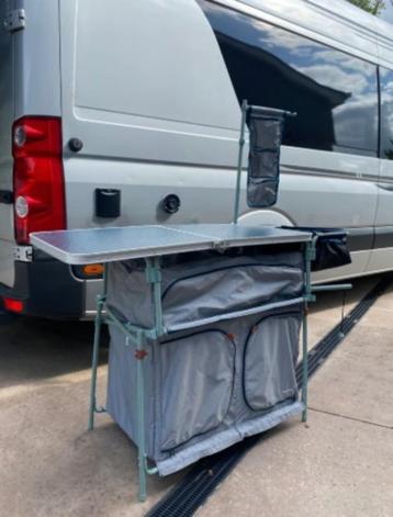 Quenchua Comforts Camp Kitchen beschikbaar voor biedingen
