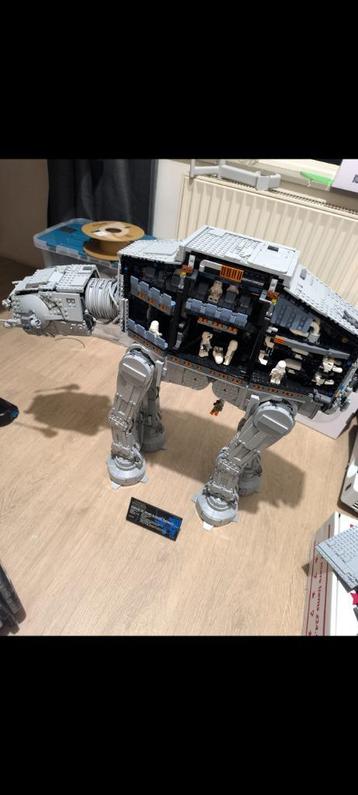 Lego AT-AT ucs beschikbaar voor biedingen
