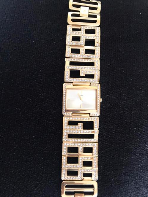 Goudkleurig horloge van Guess met strass, Sieraden, Tassen en Uiterlijk, Horloges | Dames, Zo goed als nieuw, Polshorloge, Guess