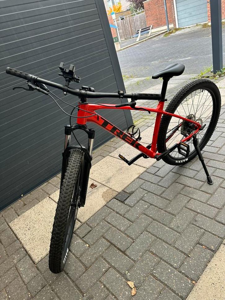 Trek Marlin 6 gen3 Maat M/L  29” banden, Fietsen en Brommers, Fietsen | Crossfietsen en BMX, Zo goed als nieuw, 24 inch of meer