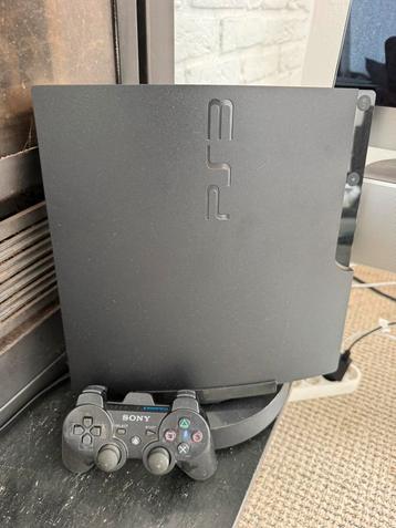 Playstation 3 slim console + 2 controllers + 50 spellen beschikbaar voor biedingen