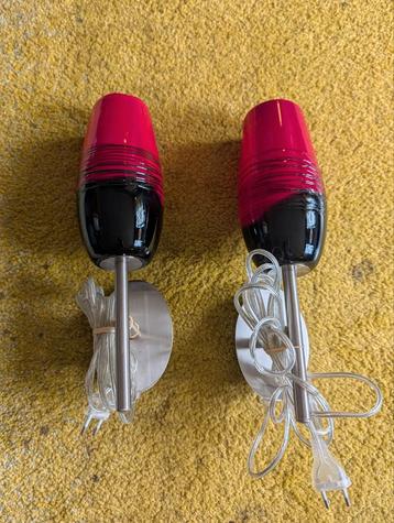 Eglo set van 2 Wandlampen met Rood zwart Glazen Kap beschikbaar voor biedingen