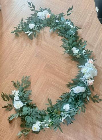 Nieuwe bloementrouwslinger voor tafel of backdrop decoratie beschikbaar voor biedingen