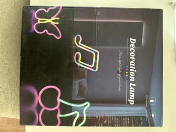 Neon Wandlamp - Nieuw in Doos beschikbaar voor biedingen
