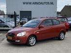 Hyundai Accent 1.4i Dynamic First Edition, AIRCO, LEDER-/STO, Auto's, Hyundai, Te koop, 1399 cc, Benzine, Hatchback