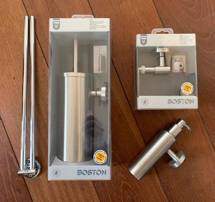 Nieuw setje Tiger Boston sanitair, Huis en Inrichting, Badkamer | Badtextiel en Accessoires, Nieuw, Overige typen, Ophalen of Verzenden