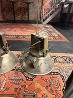 4 mooie grote G.E.C. , vintage industriele hang lampen., Ophalen