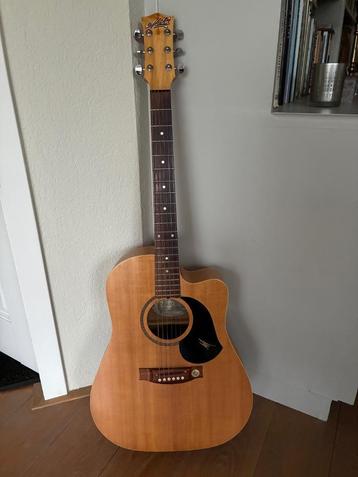 Maton EM 225C  Akoestisch-electrische gitaar beschikbaar voor biedingen