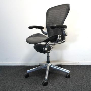 Herman Miller Aeron type B Bureaustoelen | Grafiet / Chroom beschikbaar voor biedingen