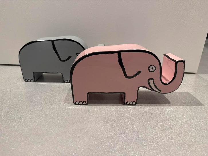 CASE STUDYO Jean Jullien L'elephant, 2024, Antiek en Kunst, Kunst | Designobjecten, Ophalen of Verzenden