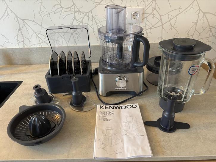 Keukenmachine, Witgoed en Apparatuur, Keukenmixers, Zo goed als nieuw, 1 tot 2 liter, 3 snelheden of meer, Ophalen of Verzenden