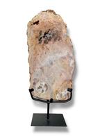 Roze Amethist op standaard #2, Verzamelen, Mineralen en Fossielen, Ophalen of Verzenden, Mineraal