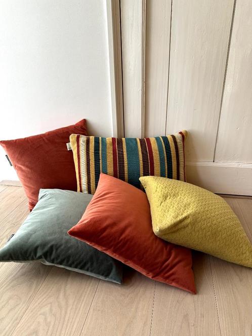 Set van 5 sierkussens vierkant en rechthoek, Huis en Inrichting, Woonaccessoires | Kussens, Zo goed als nieuw, Overige kleuren