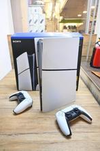 Playstation 5 Slim Digital + 2 Controllers, Ophalen of Verzenden, Zo goed als nieuw