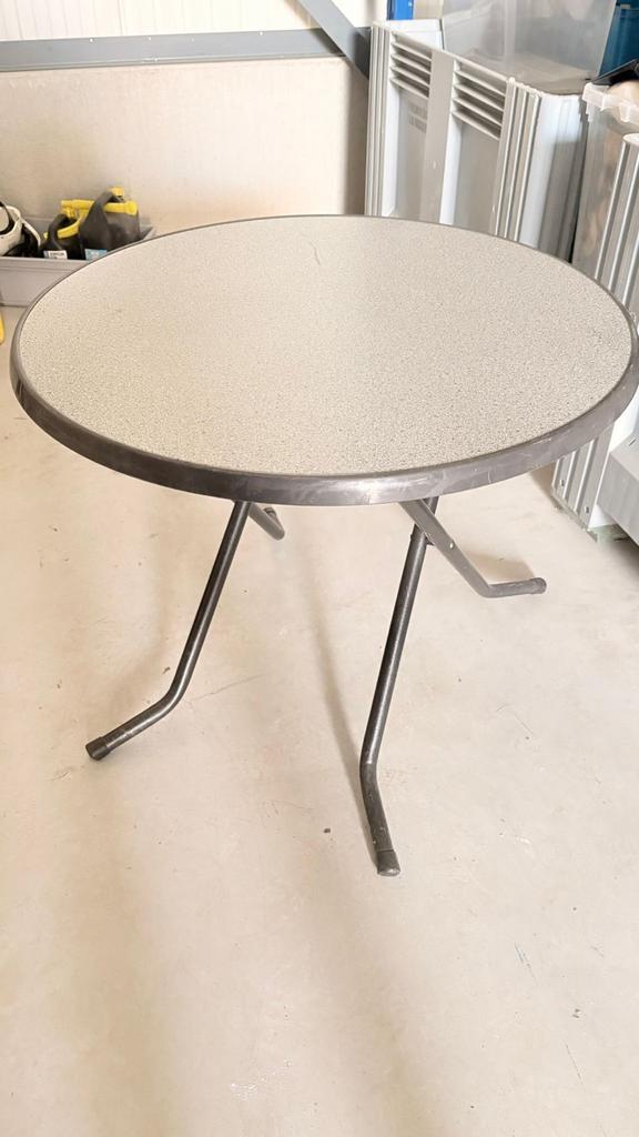 Inklapbare tuintafel grijs (+ hoes), Huis en Inrichting, Tafels | Eettafels, Gebruikt, 50 tot 100 cm, tot twee personen, Rond