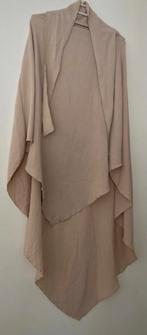 Beige Dames Poncho khimar, Ophalen of Verzenden, Zo goed als nieuw