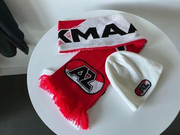 sjaal en muts, AZ  beschikbaar voor biedingen
