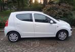 Nissan Pixo 1.0 50KW 5D 2010 Wit  apk.Jan'26, Auto's, Voorwielaandrijving, 4 stoelen, Origineel Nederlands, Handgeschakeld