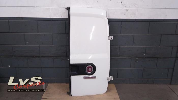 Achterdeur Bus-Bestelauto van een Fiat Doblo (249), Auto-onderdelen, Carrosserie en Plaatwerk, Deur, Fiat, Gebruikt, 3 maanden garantie