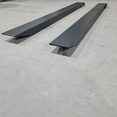 Verlenglepels 2500KG gecertificeerd CE scherp geprijsd, Zakelijke goederen, Machines en Bouw | Heftrucks en Intern transport, Voorzetapparatuur