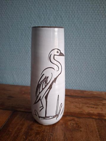 Vintage Vaasje met Vogel Decoratie beschikbaar voor biedingen