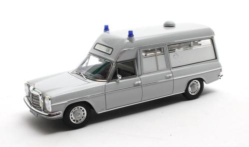 Matrix 1:43 Mercedes Benz V114 Visser Ambulance grijs, Hobby en Vrije tijd, Modelauto's | 1:43, Nieuw, Auto, Overige merken, Ophalen of Verzenden